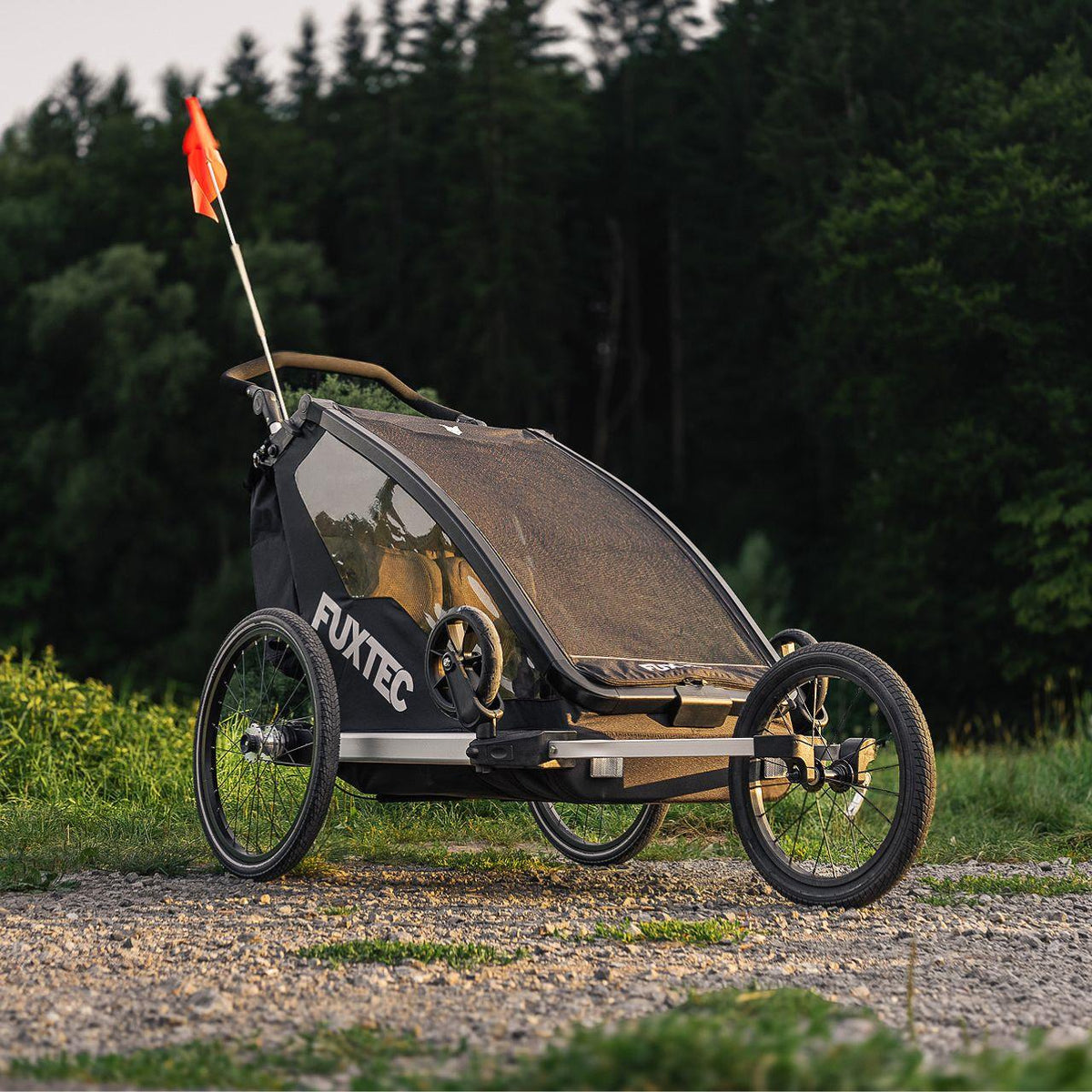 Remorque à vélo Sport Cruiser noire avec roue avant Jogger incluse