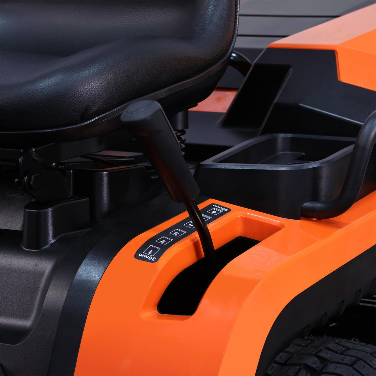 FUXTEC tondeuse thermique autoportée hydrostatique FX-RMT92A